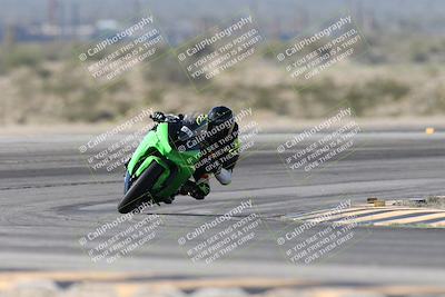 media/Jan-15-2026-Racers Edge (Thu) [[dfebeb70ab]]/3-B Group/Session 2 (Turn 11)/